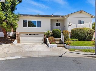 19000 Mayberry Dr, Castro Valley, CA 94546