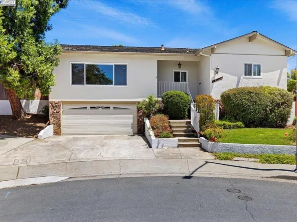19000 Mayberry Dr, Castro Valley, CA 94546