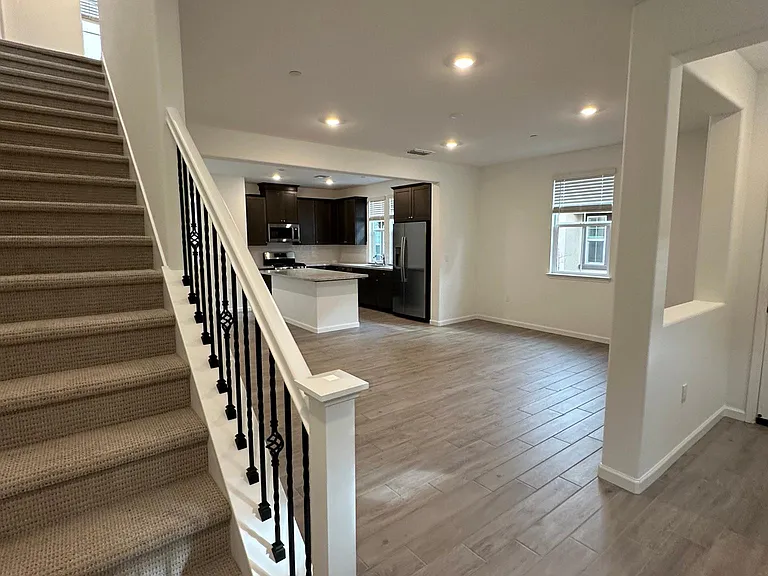 1667 Pena Ln — Photo 17