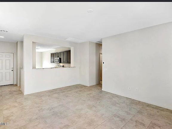 3rd image of 25176 W Weir Ave