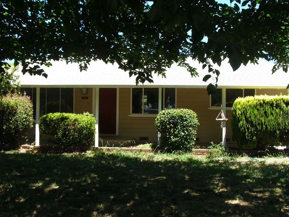 Both the exterior and interior were repainted in summer of 2007