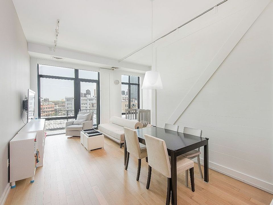 1st image of 21-45 44th Dr Penthouse H