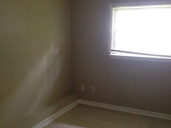 5th image of 727 Efferson St #A