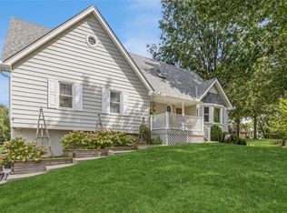 2219 N Whitney Rd, Independence, MO 64058