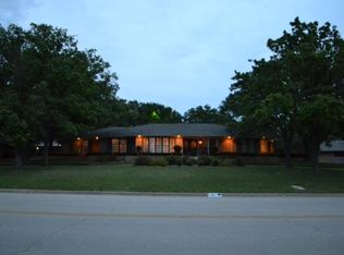 6711 Meadowcreek Dr, Dallas, TX 75254