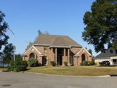1st image of 5032 Fernwood Dr