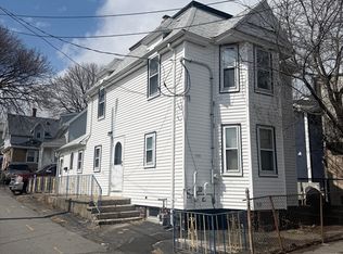 216 Crest Ave, Revere, MA 02151