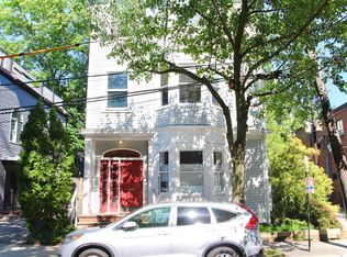 96 Banks St #A, Cambridge, MA 02138