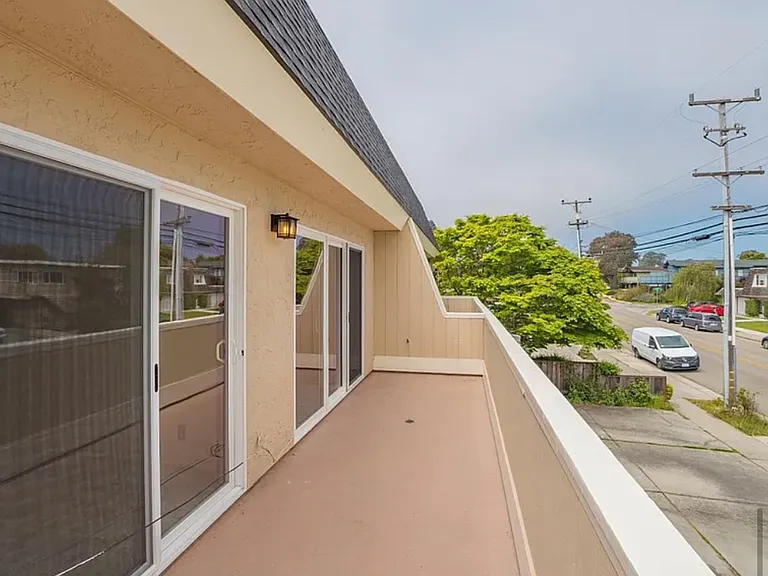 261 Sea Ridge Rd #2 — Photo 6