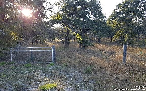 2nd image of 122 Turalura Ln