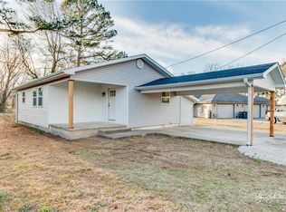 219 Carrigan Rd, Elkins, AR 72727