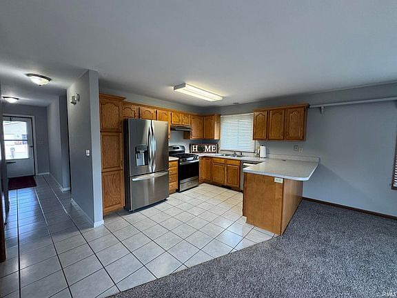 5th image of 110 Lynn Dee Ct