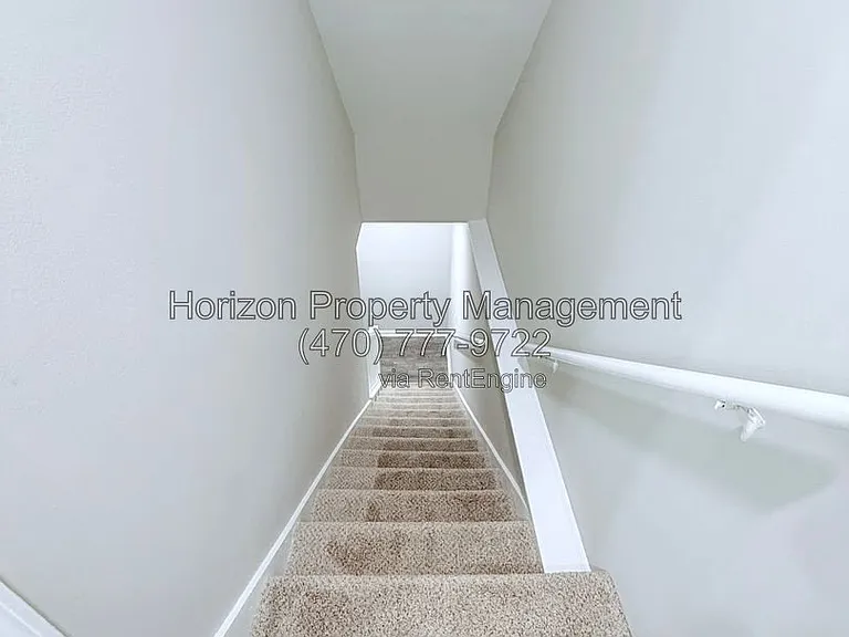 4030 Hidden Hollow Dr #A — Photo 8