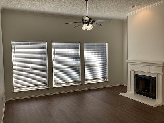 2nd image of 1901 Avonia Dr
