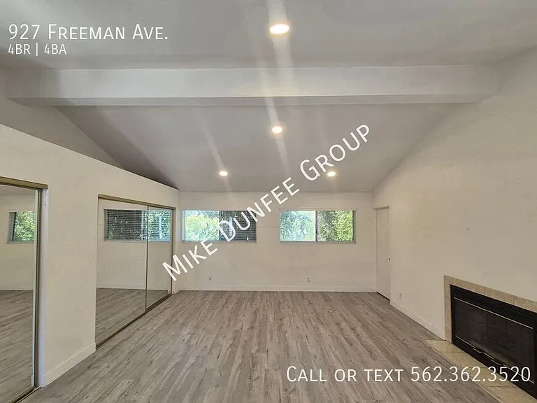 927 Freeman Ave — Photo 3