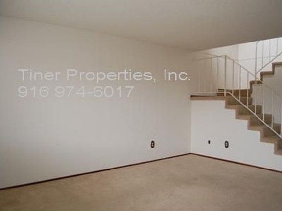 2nd image of 5020 Greenberry Dr
