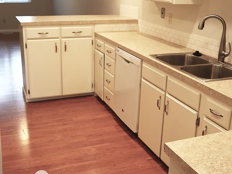 210 W Arrowrock Ln — Photo 8