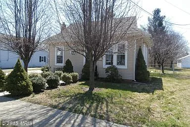 108 Miller St photo 1