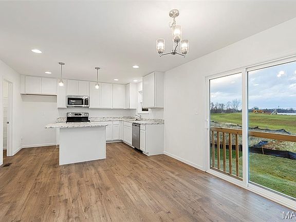 7th image of this home