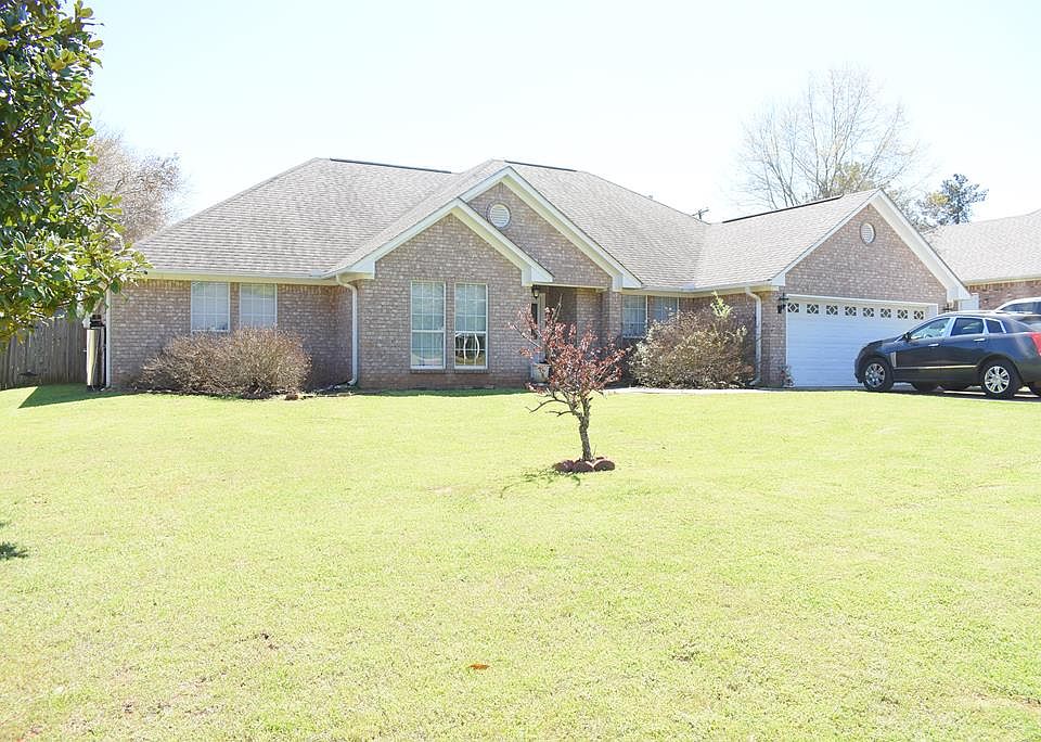 1st image of 608 Oakview Dr