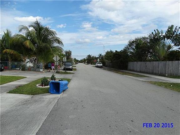 3rd image of 531A NE 57th Ct