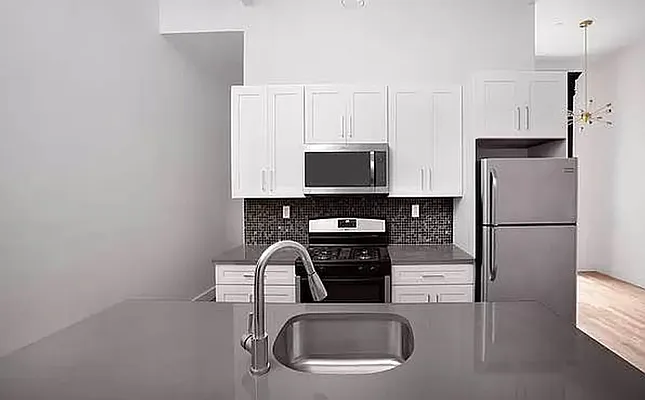 Rented by Bohemia Realty Group | media 11