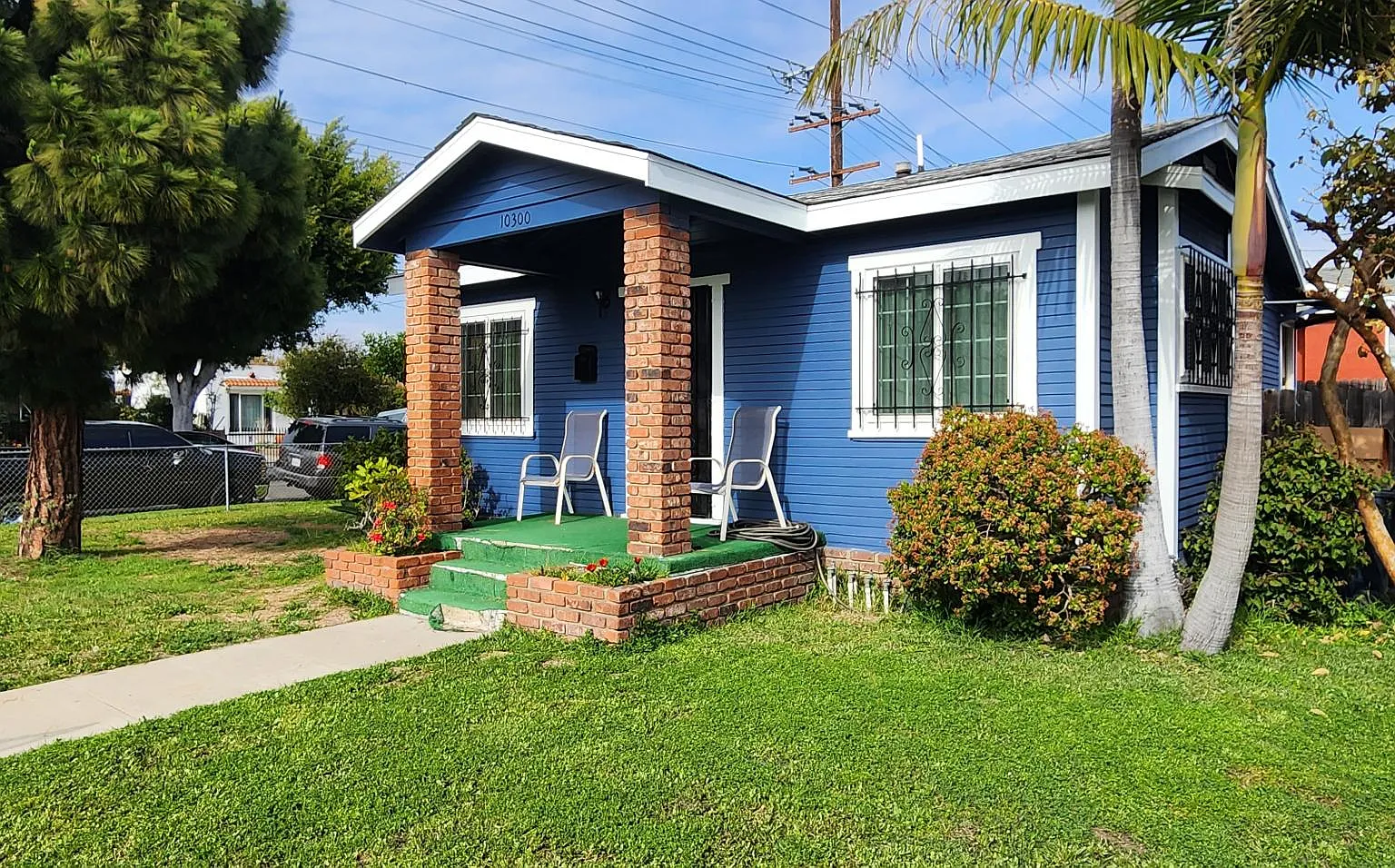 10300 Larch Ave — Photo 2