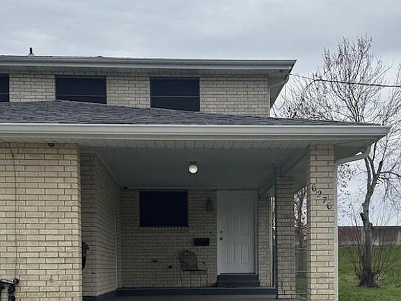 2nd image of 6276 Bellaire Dr
