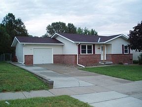 2nd image of 169 Glenbrook Dr