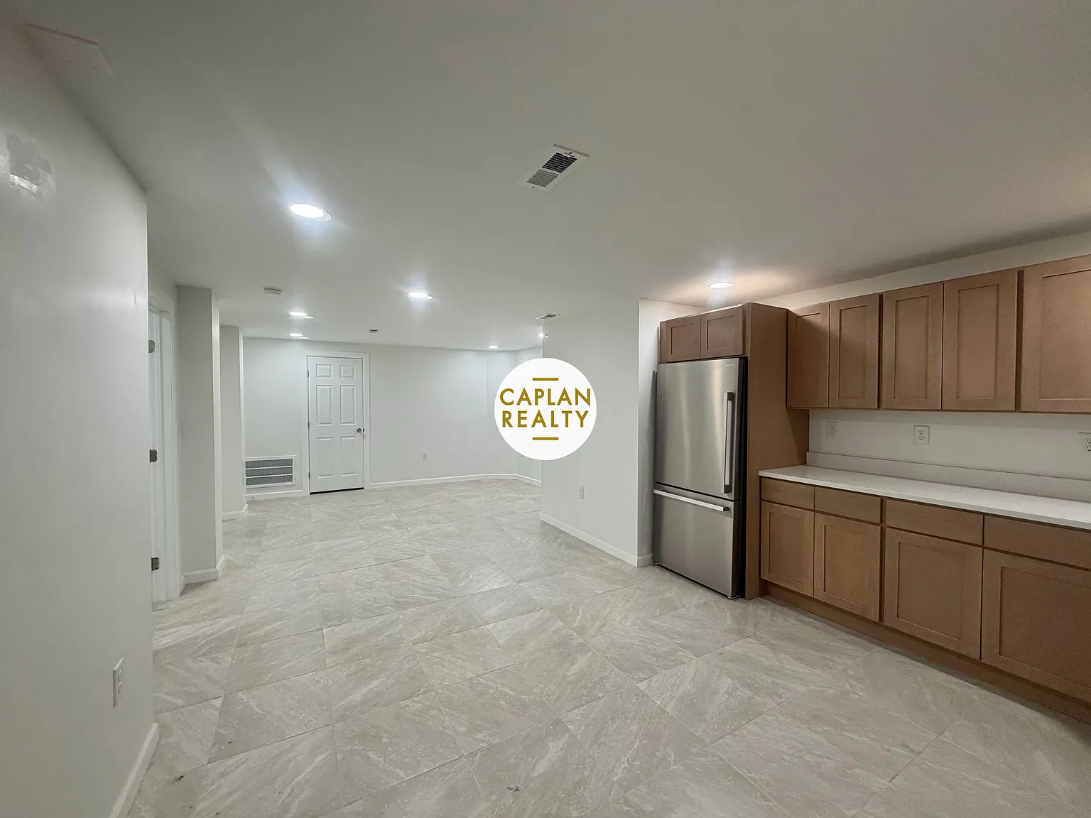 2 bed, $1,895 — Photo 2
