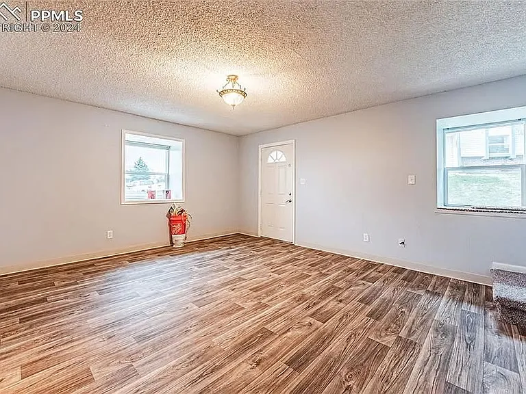 2997 E Fountain Blvd — Photo 17