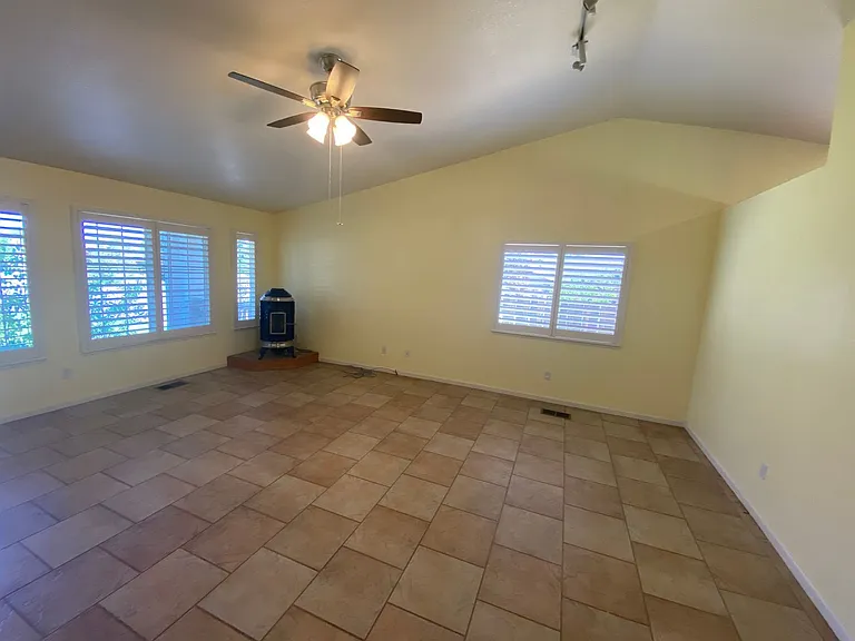 12 Wisteria Ct — Photo 4
