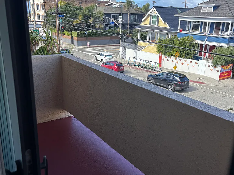 116 Rose Ave #10 — Photo 8