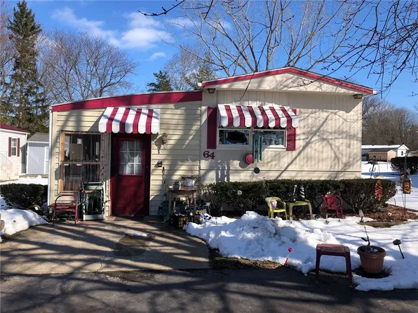 64 2nd St, Medina, NY 14103