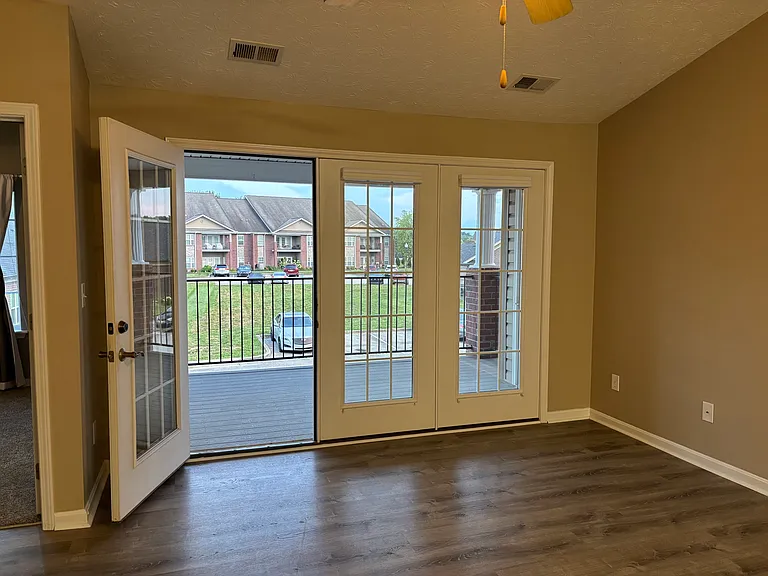 9400 Clubview Dr #201 — Photo 8