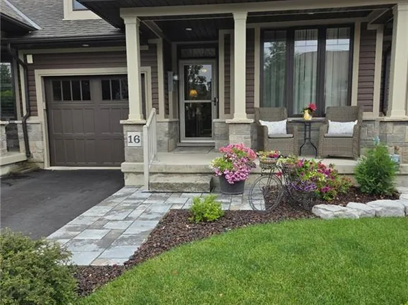 37 Brookside Ter #16, Smithville, ON L0R 2A0