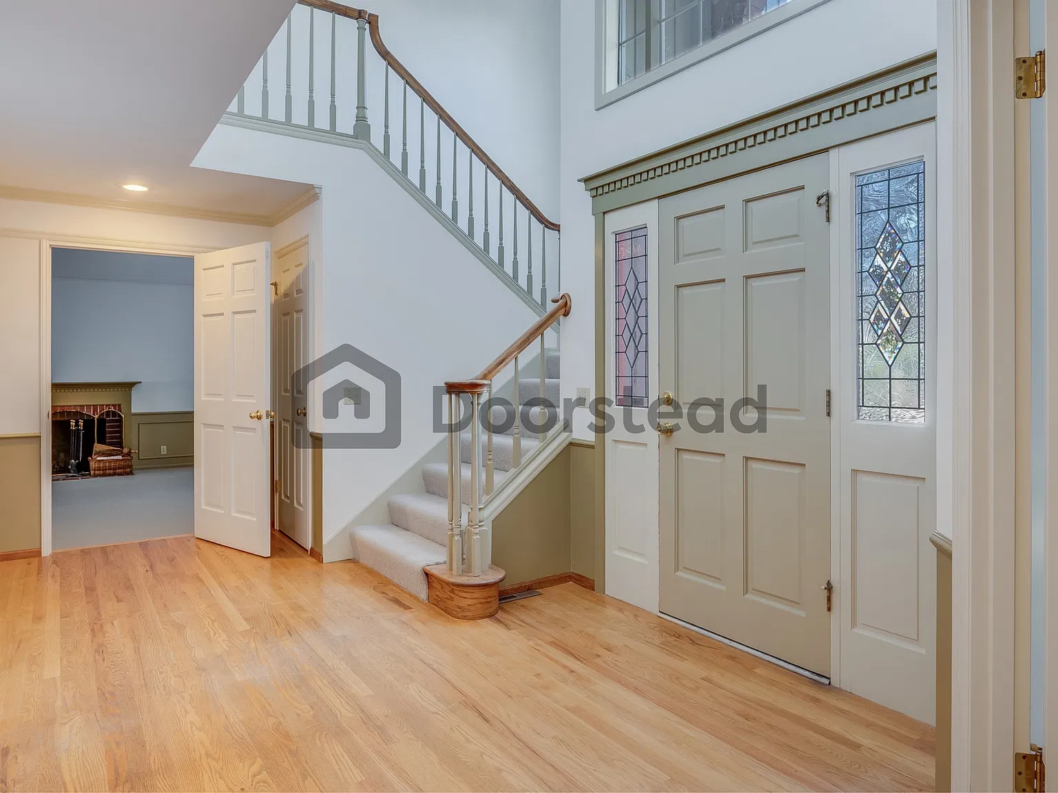 3 bed, 2.5 bath, 3060 sqft, $5,295 — Photo 3