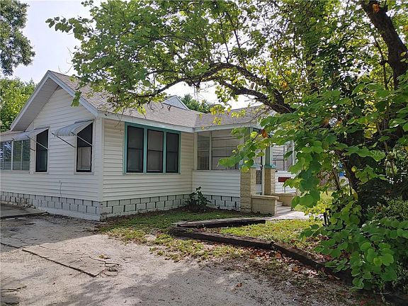 2nd image of 2567 15th Ave N