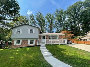 8203 Old Oaks Dr, Springfield, VA 22152