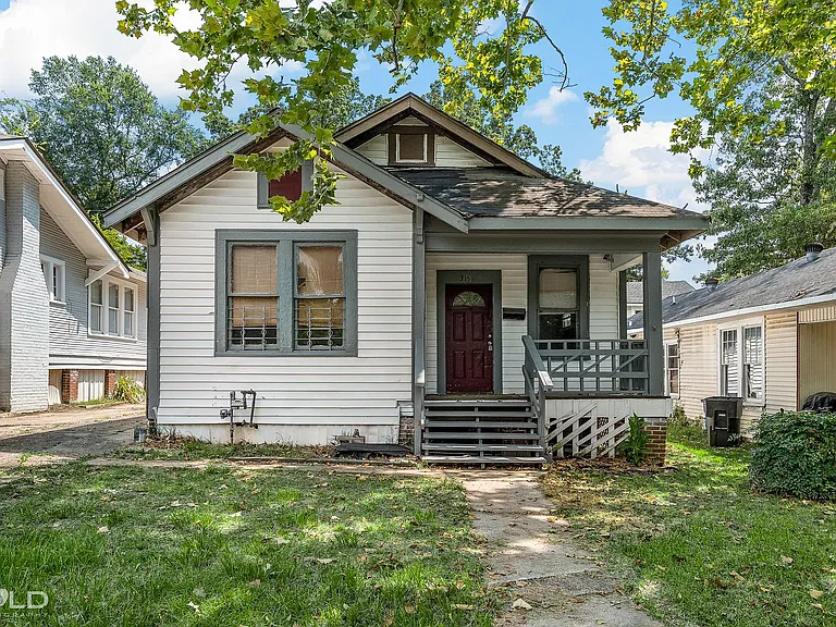 315 Robinson Pl — Photo 24