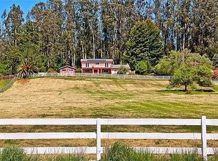 686 Larkin Valley Rd, Watsonville, CA 95076