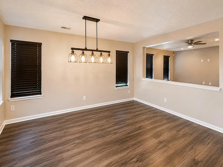 18802 Bailey Oaks Ln — Photo 8