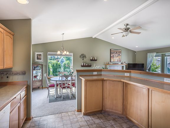 Kitchen open to the Dining