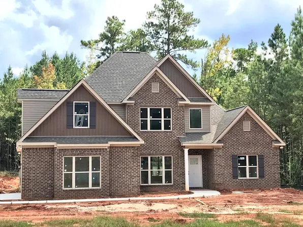 101 Old Oak Dr, Forsyth, GA 31029