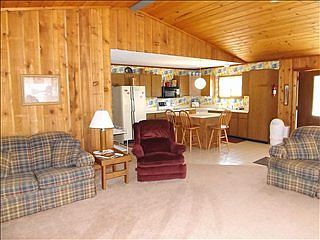 4th image of 5666 Brook Dr