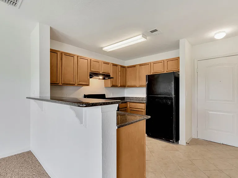 Kitchen with Breakfast Bar