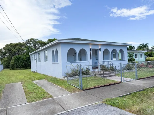 5431 SW 22nd Street, West Park, FL 33023