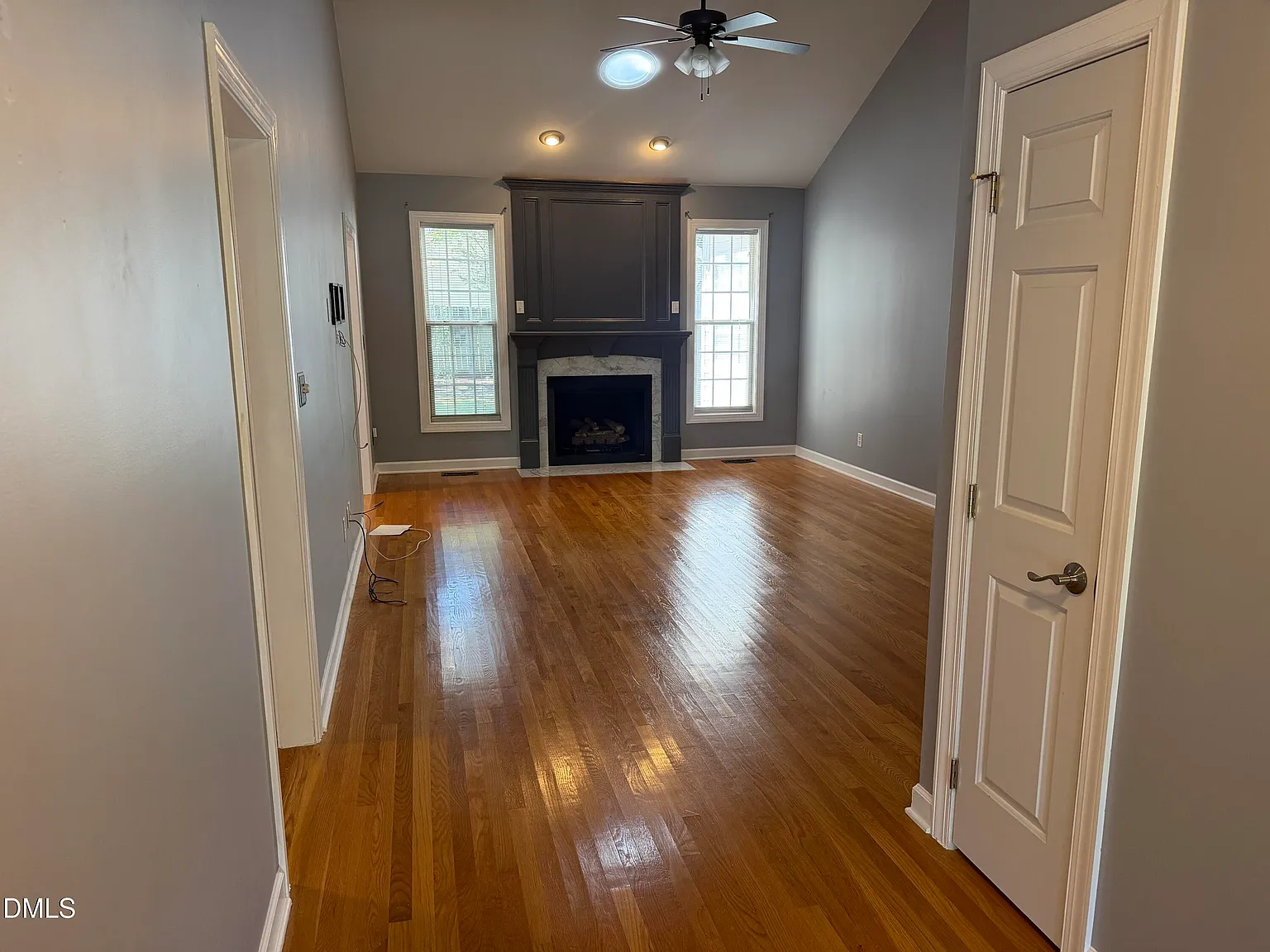 3 bed, 2.0 bath, 1574 sqft, $2,500 — Photo 3