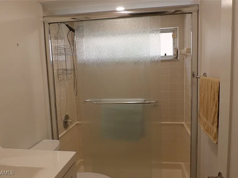 16252 Kelly Woods Dr — Photo 15