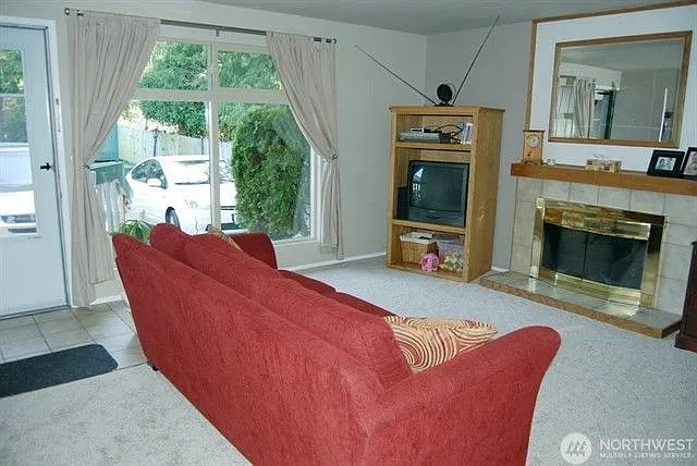 4326 156th St SW #1A — Photo 3
